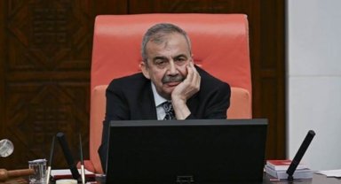 Sırrı Süreyya Önder hayatını kaybetti