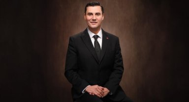Manisa Büyükşehir Belediye Başkanı Ferdi Zeyrek hayatını kaybetti