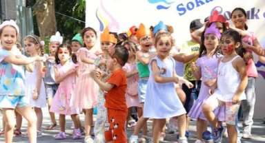 ÇOCUK ŞENLİĞİ'NİN YENİ ADRESİ ESATPAŞA