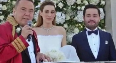 Muhittin Böcek'in Gelini Zuhal Böcek Gözaltına Alındı