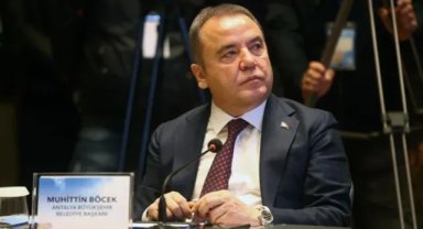 Son dakika... Muhittin Böcek görevden uzaklaştırıldı