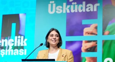 ÜSKÜDAR BELEDİYESİ’NDEN ÖĞRENCİLERE 5 BİN LİRA DESTEK