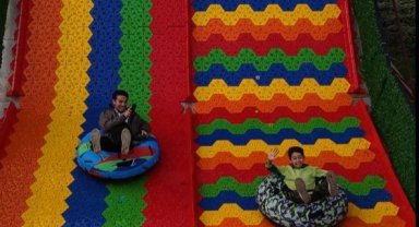 2. Renkli Dev Kaydırak, Pendik Millet Bahçesi’ne Yapıldı