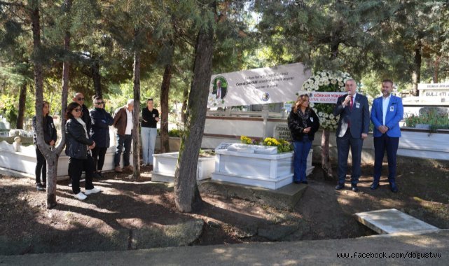 Cemal Şahan, vefatının 7. yıl dönümünde mezarı başında dualarla anıldı.