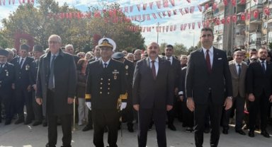 Cumhuriyet’in 102. Yılında Atatürk Anıtı’na Çelenk Sunuldu