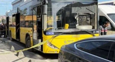 İETT OTOBÜSÜNDE BIÇAKLI SALDIRI: 1 ÖLÜ, 2 YARALI