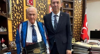 Dr. Ali Arif Özzeybek'ten Bahçeli Ziyareti: Terörsüz Türkiye ve Alevi Sorunları Masaya Yatırıldı 
