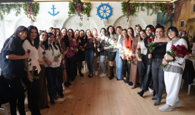 KARTAL BELEDİYESİ’NDEN KREŞ ÖĞRETMENLERİNE ANLAMLI 24 KASIM KUTLAMASI