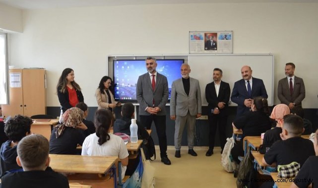 Kartal Kaymakamı Çakıcı, Emlak Konut Ortaokulu’nda Mescit ve Kütüphane Açılışına Katıldı