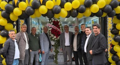 Kaynarca’da Genç Girişimcilerden “Parlar İletişim”e Yoğun İlgi