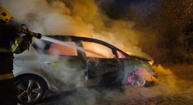 *Defne'de Araç Yangını Kısa Sürede Söndürüldü*