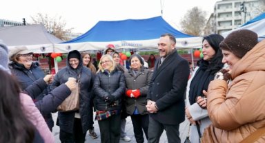 Kartal’da Yılbaşı Coşkusu Kadın Emeği Pazarı Neyzen Tevfik Meydanı’nda Açıldı