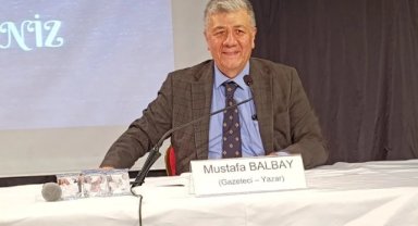 24 Ocak 1993 günü Ankara'da katledilen Gazeteci-Yazar Uğur Mumcu, adının yaşatıldığı kültür merkezinde anıldı.