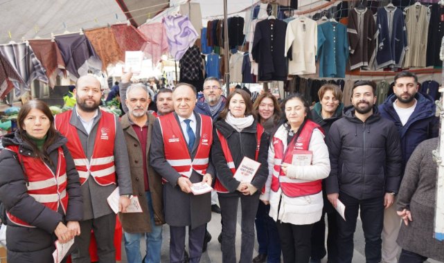 CHP Pendik İlçe Başkanı Niyazi Güneri, Çamçeşme Semt Pazarında Vatandaşlarla Buluştu