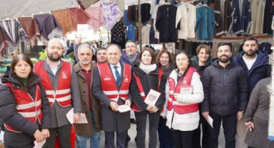 CHP Pendik İlçe Başkanı Niyazi Güneri, Çamçeşme Semt Pazarında Vatandaşlarla Buluştu