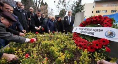 Adnan Kahveci, Kartal’da Kabri Başında Anıldı