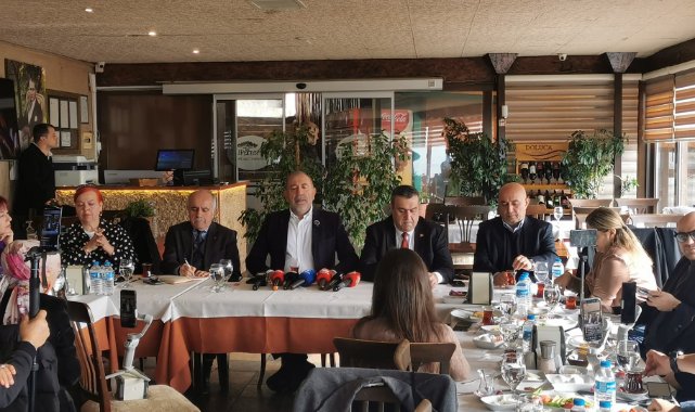 Gürsel Tekin'den Kartal'da Çağrı Heyeti ve İl Binası Gerginliğiyle İlgili Dikkat Çeken Açıklamalar