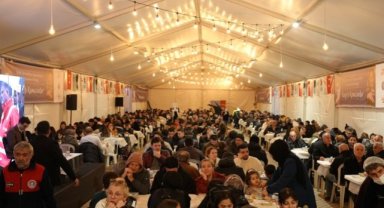 Maltepeliler iftarda aynı sofrada buluşmaya devam ediyor