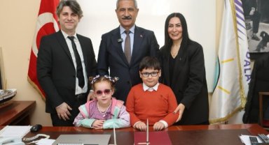 Adalar’da Başkanlık Koltuğu Miniklere Emanet Edildi