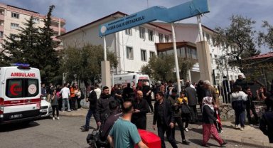 Bakan Çiftçi: Okul saldırısında 8'i öğrenci 9 kişi hayatını kaybetti