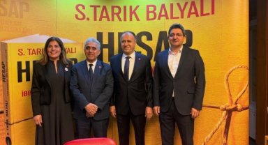 “HESAP” kitabı için okurlarıyla bir araya geldi