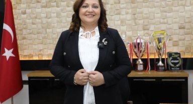 Burcu Köksal, e-devlet üzerinden CHP üyeliğini sildi