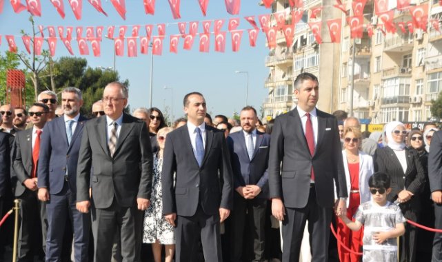 Kartal’da 19 Mayıs Coşkusu Anıta Çelenk Sunumuyla Başladı