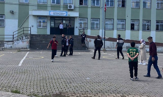 Öğrenciler tahliye edildi: Diyarbakır'da okul önünde silah sesleri