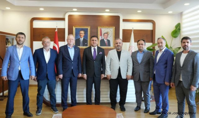 Okullar ideolojik çatışma sahası değil