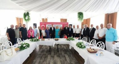 MHP Kartal’da Muhtarların Taleplerini Dinledi