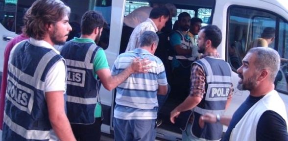 190 Polis Açığa Alındı