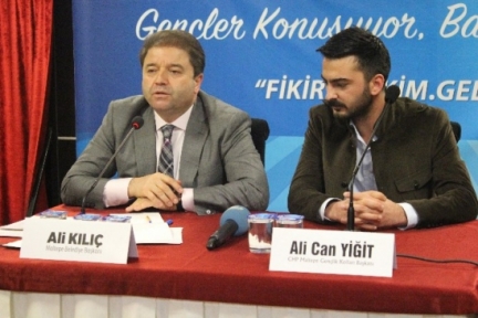 Başkan Ali Kılıç İlçedeki Gençleri Ağırladı