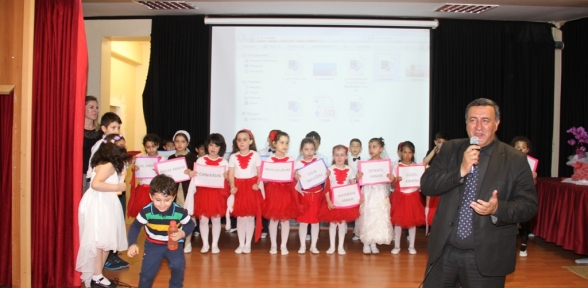 ERGENEKON İBRAHİM ŞAKİR İLKÖĞRETİM OKULU'NDA ANNELER GÜNÜ ETKİNLİĞİ