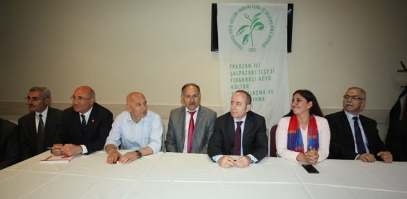 Başkan Altınok Öz ve CHP Milletvekillerinden derneklere ziyaret