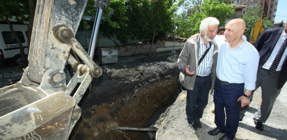 BAŞKAN ÖZ ÇALIŞMALARI YERİNDE İNCELEDİ