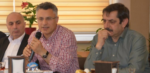 OSMAN CAN'IN YEREL BASIN MENSUPLARIYLA TOPLANTISI