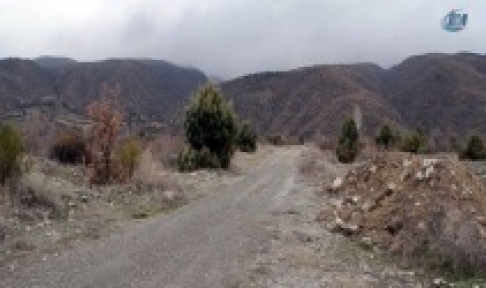 Bir köy taşınmak istiyor