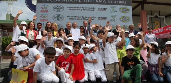 “ En Çok Çocukla En Çok Atık Pil Toplama Rekoru” Kırıldı