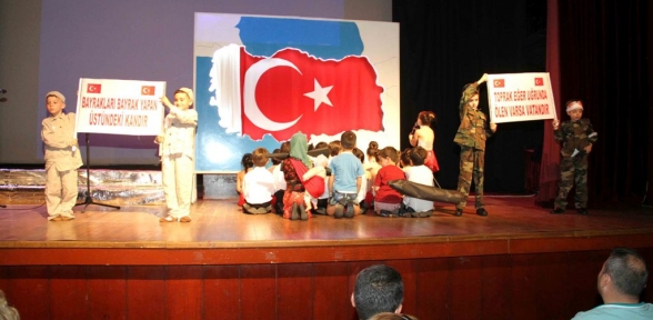 Nihat Erim İlkokulu öğrencilerinin okuma bayramı sevinci
