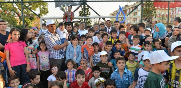 Pendik’in parkları şenlendi