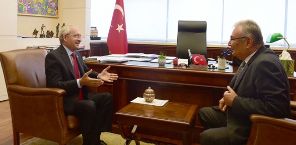 Kılıçdaroğlu, Deniz Baykal'la görüştü