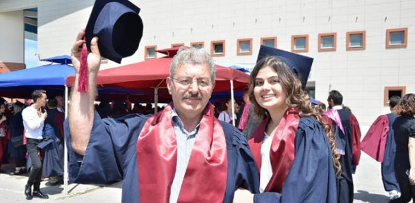 Baba Kız Birlikte Mezun Oldu