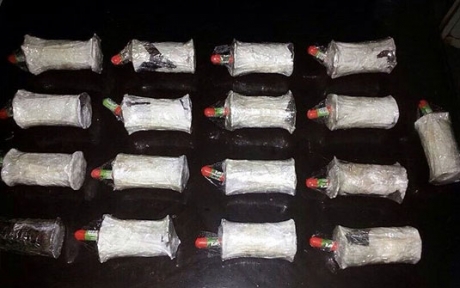  Diyarbakır'da bir evde 17 bomba ele geçirildi