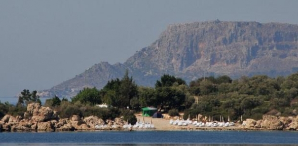 Kaş'ın el değmemiş plajına beton dökülecek