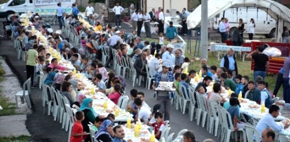 Aksaray'da Toplu İftar