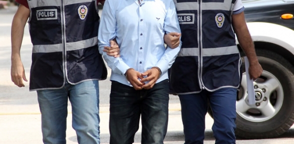 Tıp Merkezini Basıp Doktoru Tedavi İçin Götürdüler