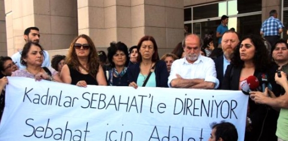 Sebahat Tuncel de Yaşa Takılmış