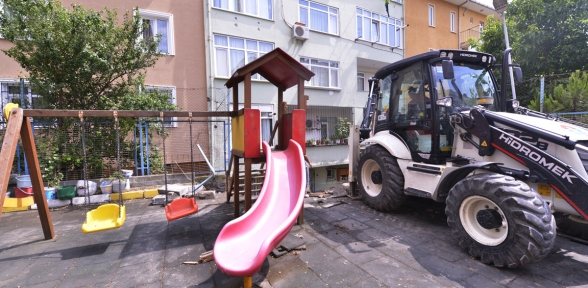 Maltepe Belediyesi’nden duvarı çöken okula anında müdahale