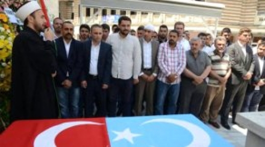 Ülkücülerin Gıyabi Cenaze Namazında İmam Krizi