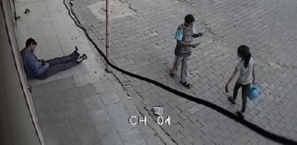 'İnsanlık' kaldırımda öldü!